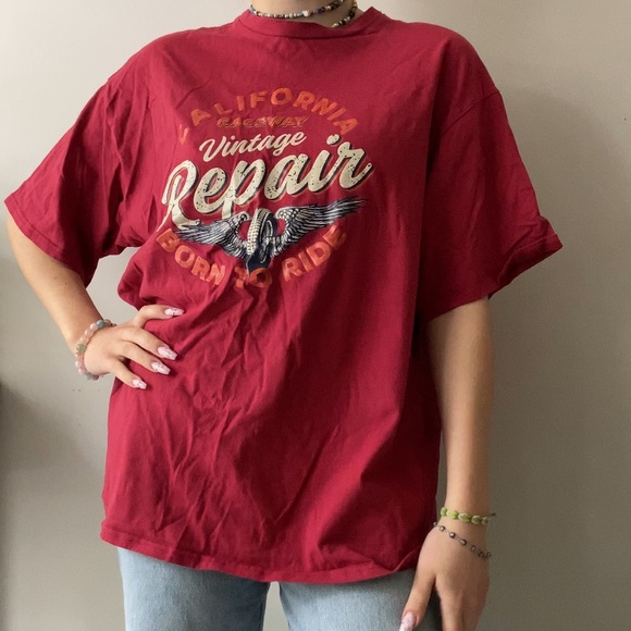 Graphic Tee - Picture 2 of 4